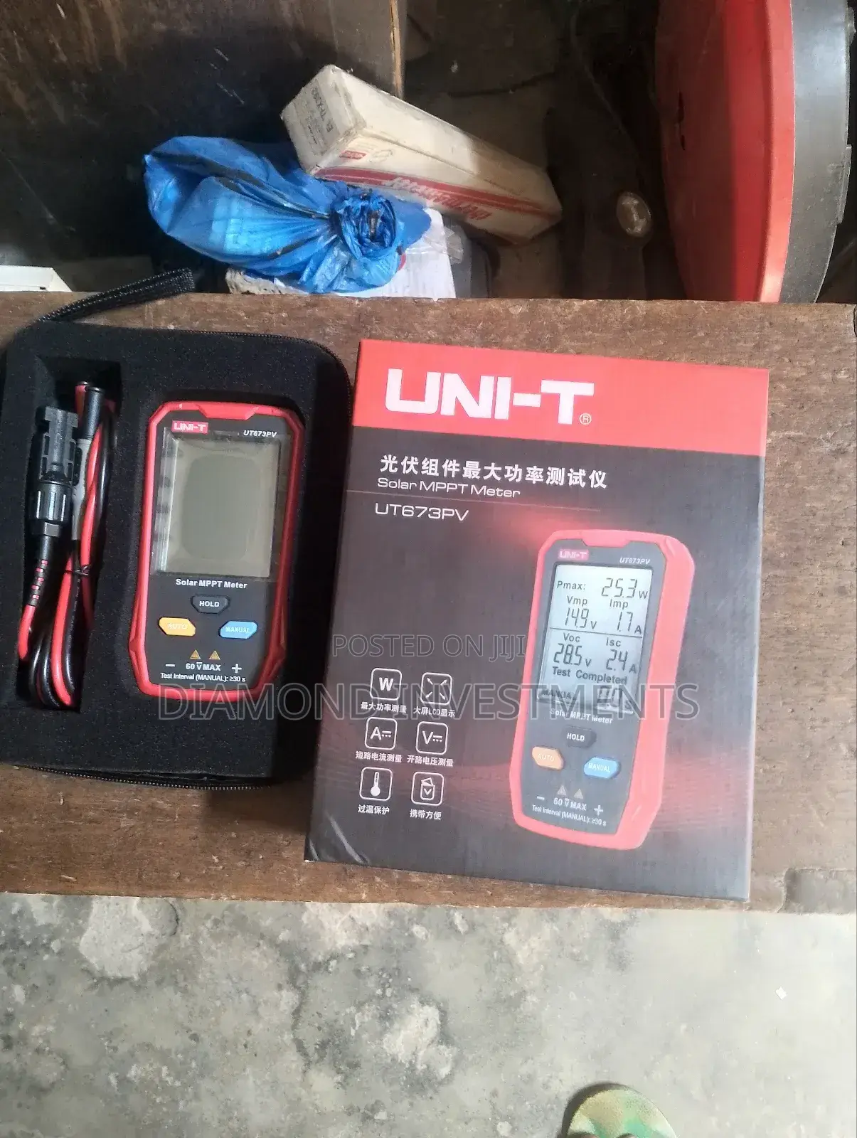 Uni-T Panel MPPT Meter
