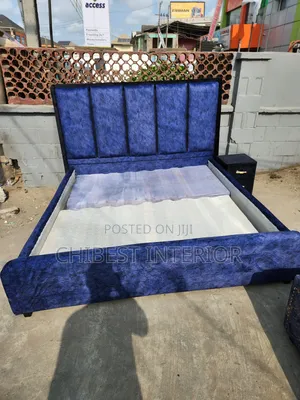 Padied Family King Size Bed Stand.
