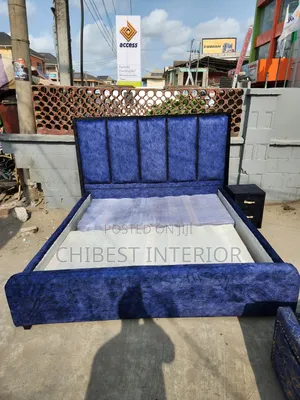 High Quality Upholstery 6by6 Bed Stand