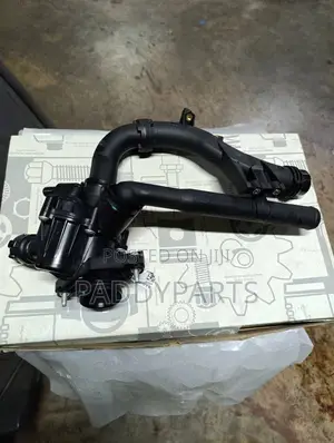 Mercedes Benz E300 Engine Coolant Thermostat Assembly