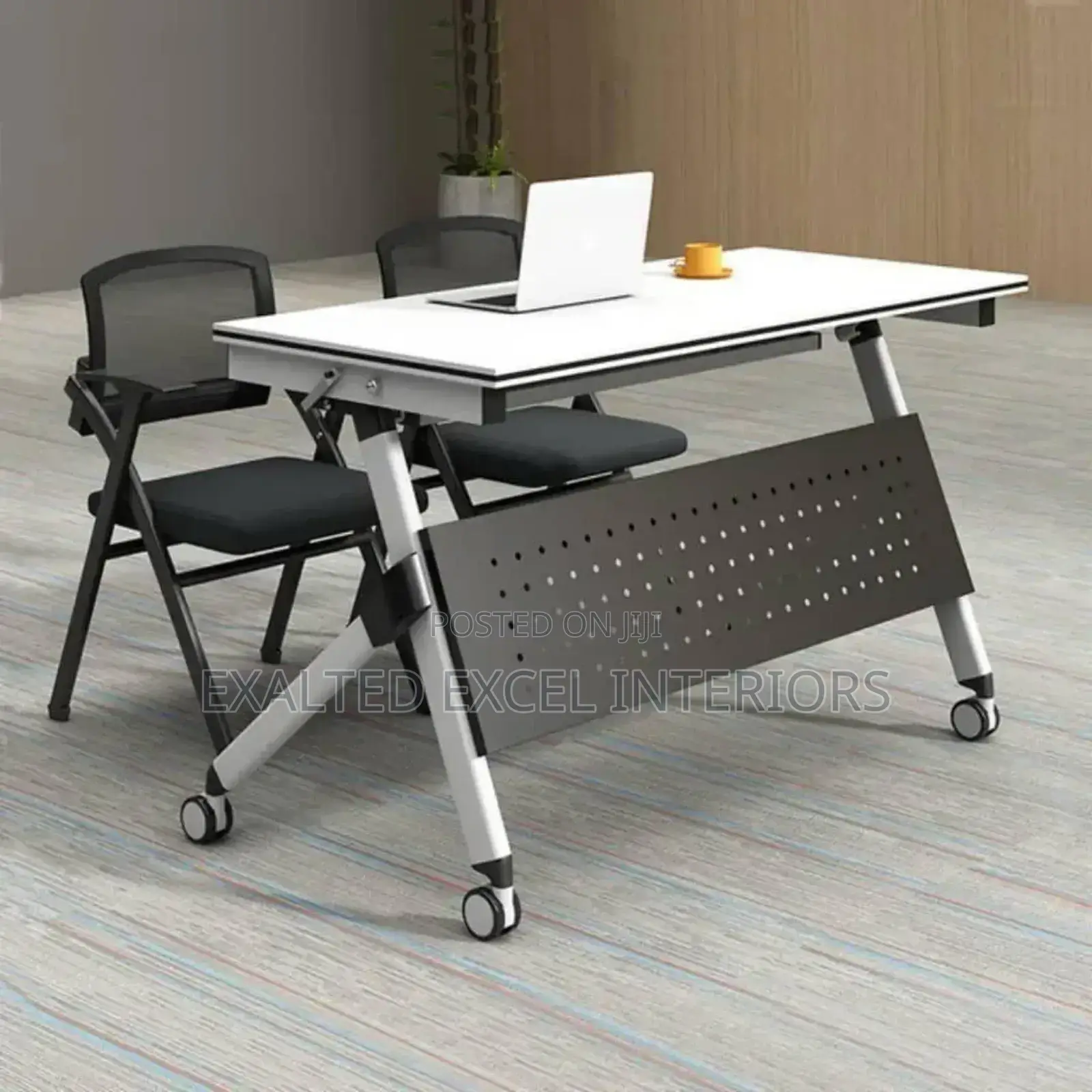 Classic Luxury Foldable Moveable Office Table