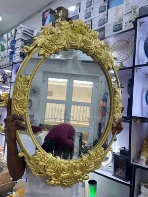 Vintage Gold Oval Wall Mirror – Ornate Floral Frame, 80cm