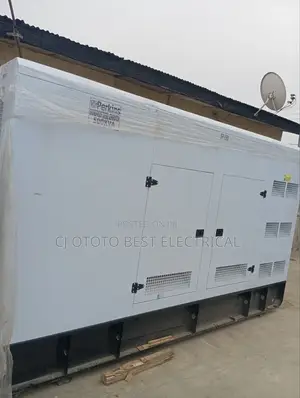 Complete 500kva England Perkins Generator Soundproof