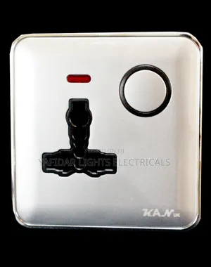 13a Single Socket