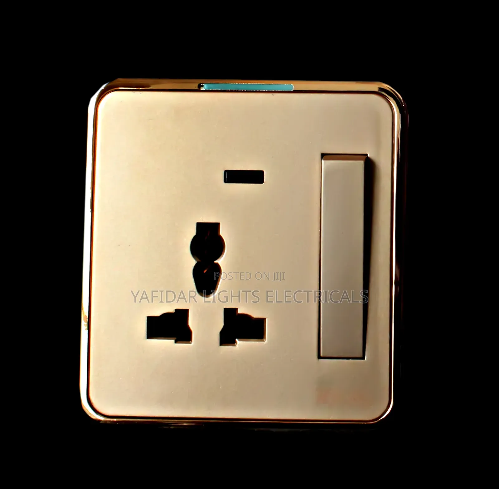 13a Single Socket