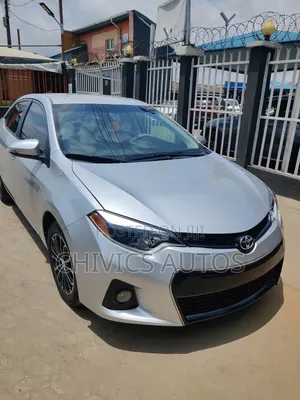 Toyota Corolla 2015 Silver