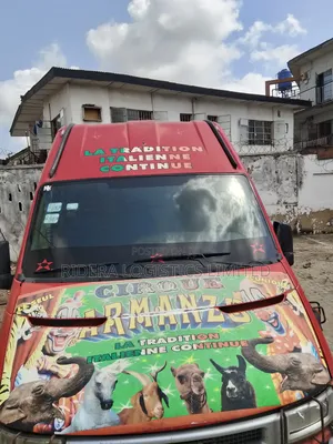 Van Hire In Yaba For Relocation & Goods Transportation