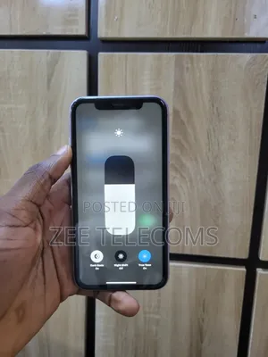 Apple iPhone 11 64 GB Purple