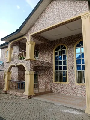 4bdrm Duplex in Osubi, Warri for sale