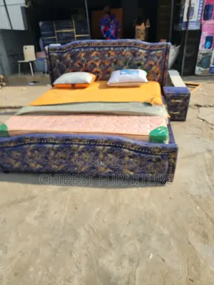 Luxury Padded 6by6 Bed Bed With a Drawer