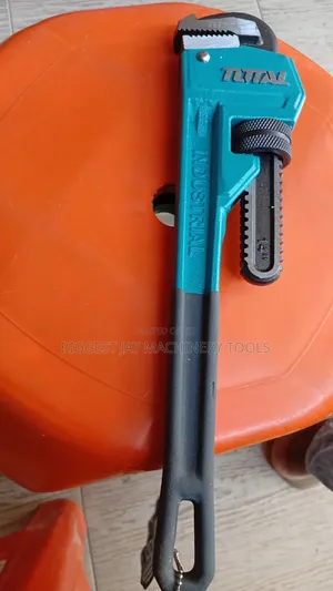 Pipe Wrench
