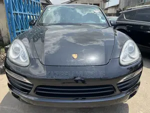 Porsche Cayenne 4dr SUV AWD (3.6L 6cyl 6M) 2014 Black