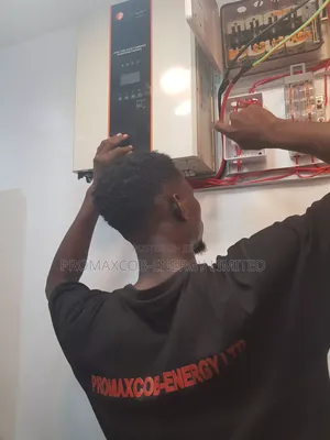 Professional Inverter System Installer
