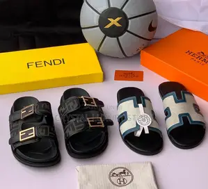 Fendi Quality Luxury Men Genuine Leather Pams