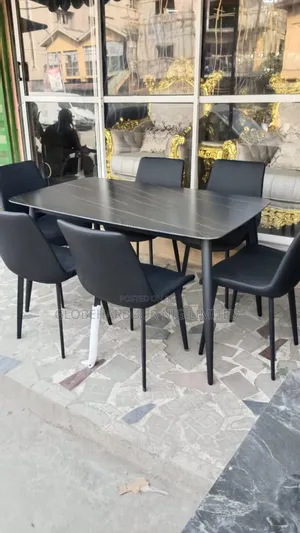 Mable Top 6 Seater Dinning Set