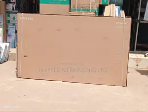 Samsung Crystal Uhd Television 98"