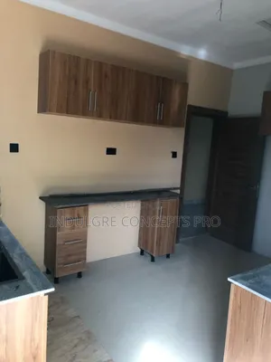 3bdrm Duplex in Leisure Court Estste, Lugbe District for rent