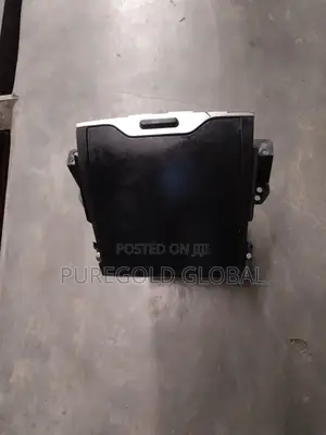 Sonata 2011 and 2014 Center Safe Box