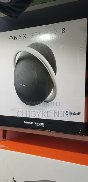 Harman Kardon Onyx Studio 8