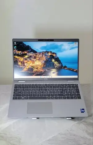 Laptop Dell Latitude 5540 16GB Intel Core I7 SSD 512GB
