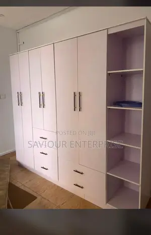 Master Wardrobe 8ft by 8ft