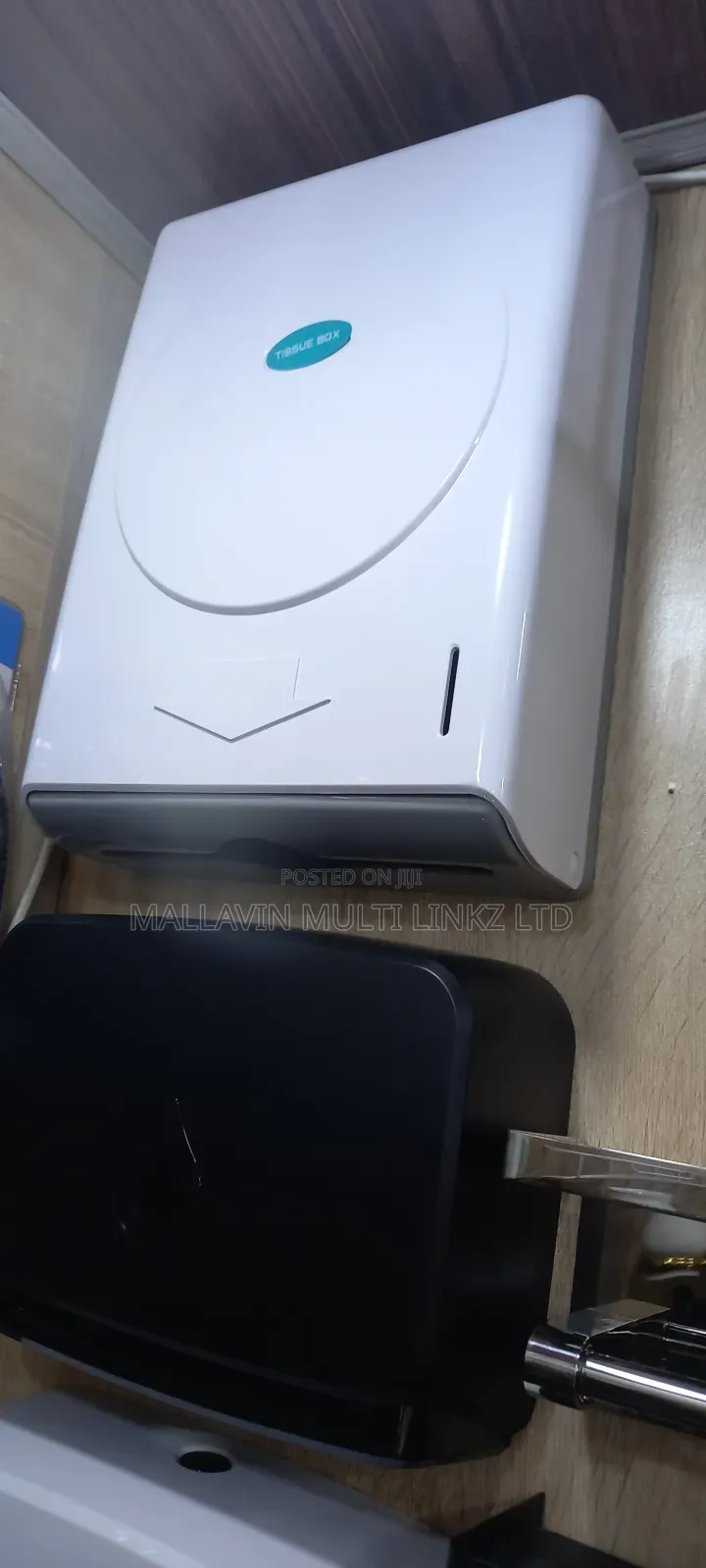 Standard Tissue Dispenser