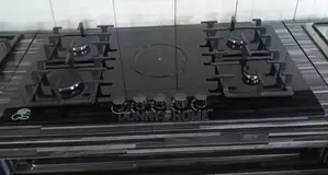 Hybrid Four Burner Electric and Gas Cooktop