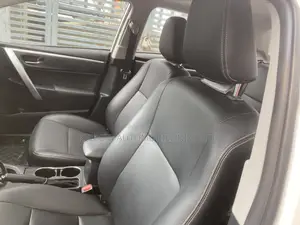 Toyota Corolla Altis 2019 White