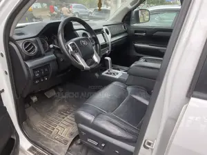 Toyota Tundra 2015 White