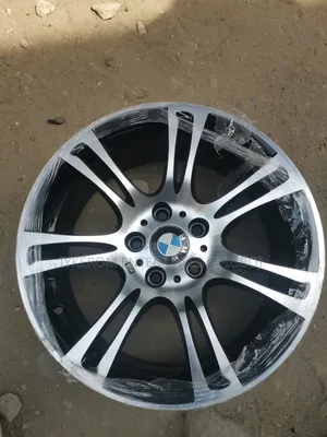 BMW 18 Rim Follow Come
