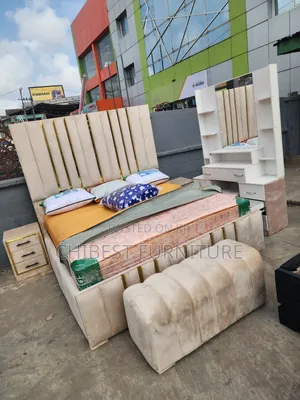 Padded Luxury Complete Set of 6by6 Bed.