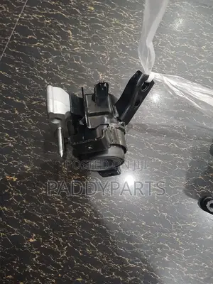 Toyota Rav4 Engine And Transmission Mount