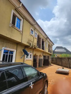 3bdrm Block of Flats in Aba Father, Owerri for sale