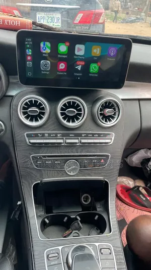 C300/GLC 2015-2018 Navigation Apple Carplay