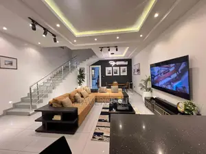Luxury Waterfront 4-Bedroom Duplex