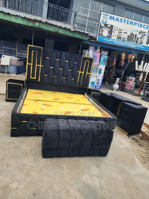 Standard Padded 6by6 Bed Made With Topnotch Materials.