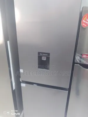 Hisense Refrigerator Down Freezer With Water Dispenser