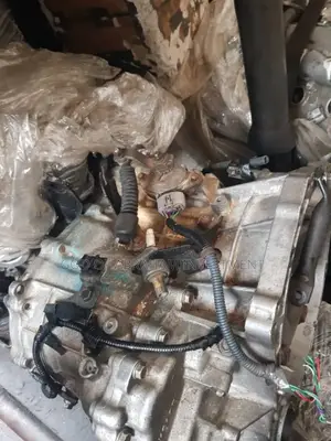 Toyota Corolla Gear Box 12pin 2015