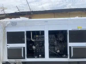 Complete England Perkins Soundproof Diesel Generator 500kva