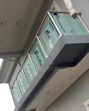 Stainless Balcony Design Glass Railing Wave