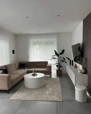 Contemporary Sectional Living Room Sofa.