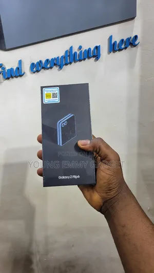 New Samsung Galaxy Z Flip6 256 GB Blue