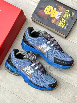 Original New Balance Bronson 1906r Sneakersavailable Instore