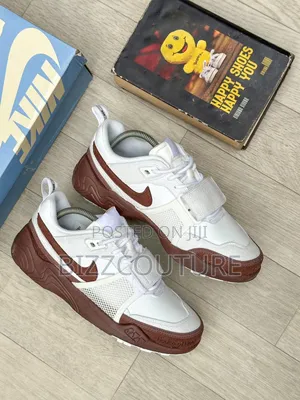 Original Nike Zoom Field Jax Sneakers Available in Store