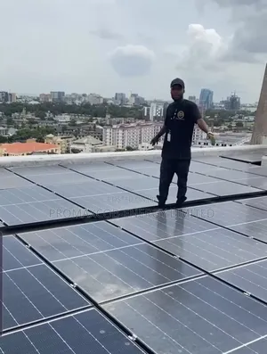 Professional Solar Systems Technician