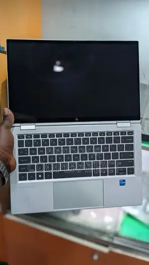 Laptop HP EliteBook 1040 G8 16GB Intel Core I7 SSD 512GB