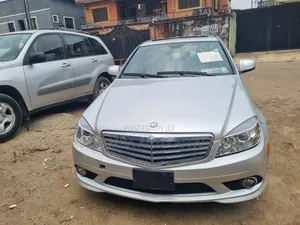 Mercedes-Benz C300 Luxury Sedan RWD (3.0L 6cyl 7A) 2009 Silver