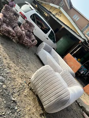 Contemporary Sofa Set