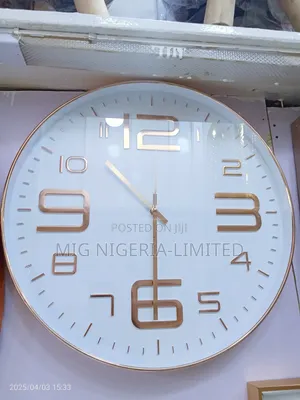 Wall Clock Circle White an Gold Design Decorative Clock 50cm
