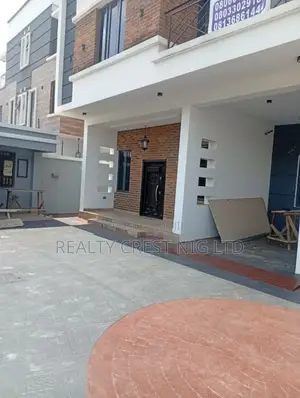 Newly Built and Tastefully Finished 5bedroom Duplex